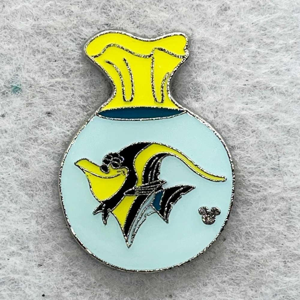 🔮 5/$25 Disney Finding Nemo Gill Pin